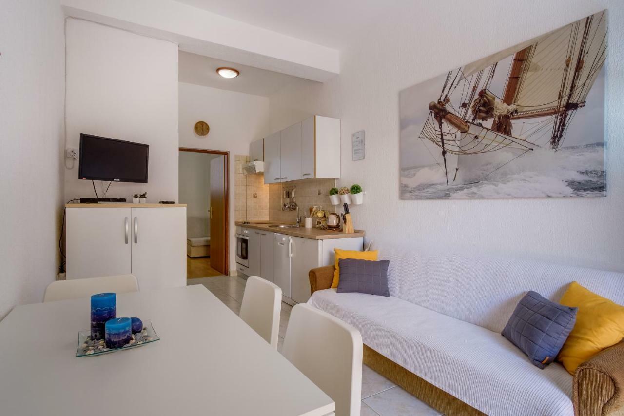 Apartments Eva Црес Экстерьер фото