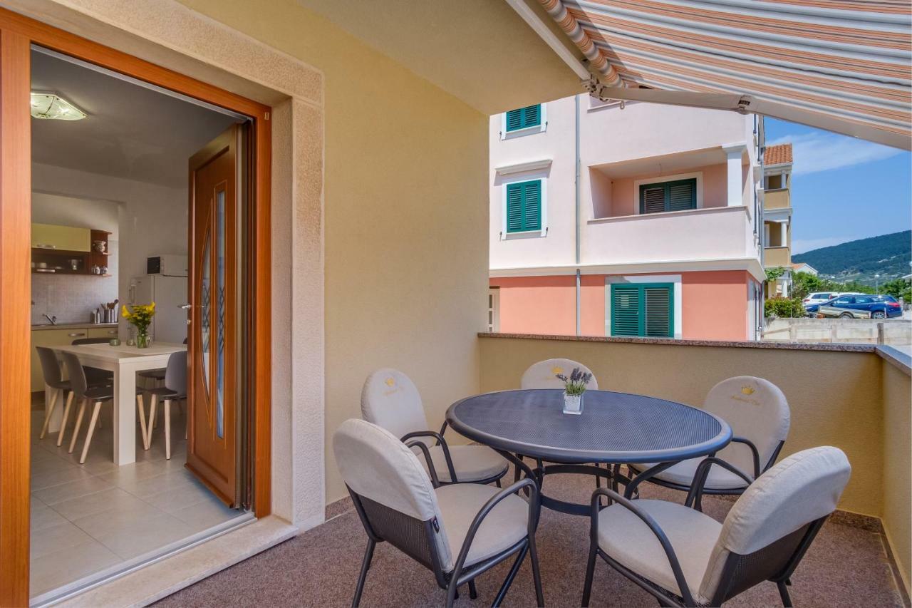 Apartments Eva Црес Экстерьер фото