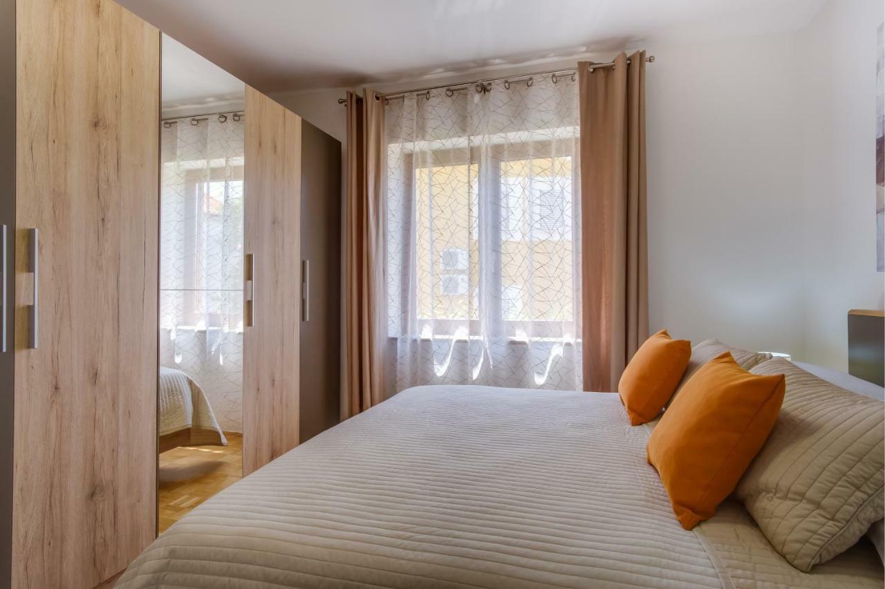 Apartments Eva Црес Экстерьер фото
