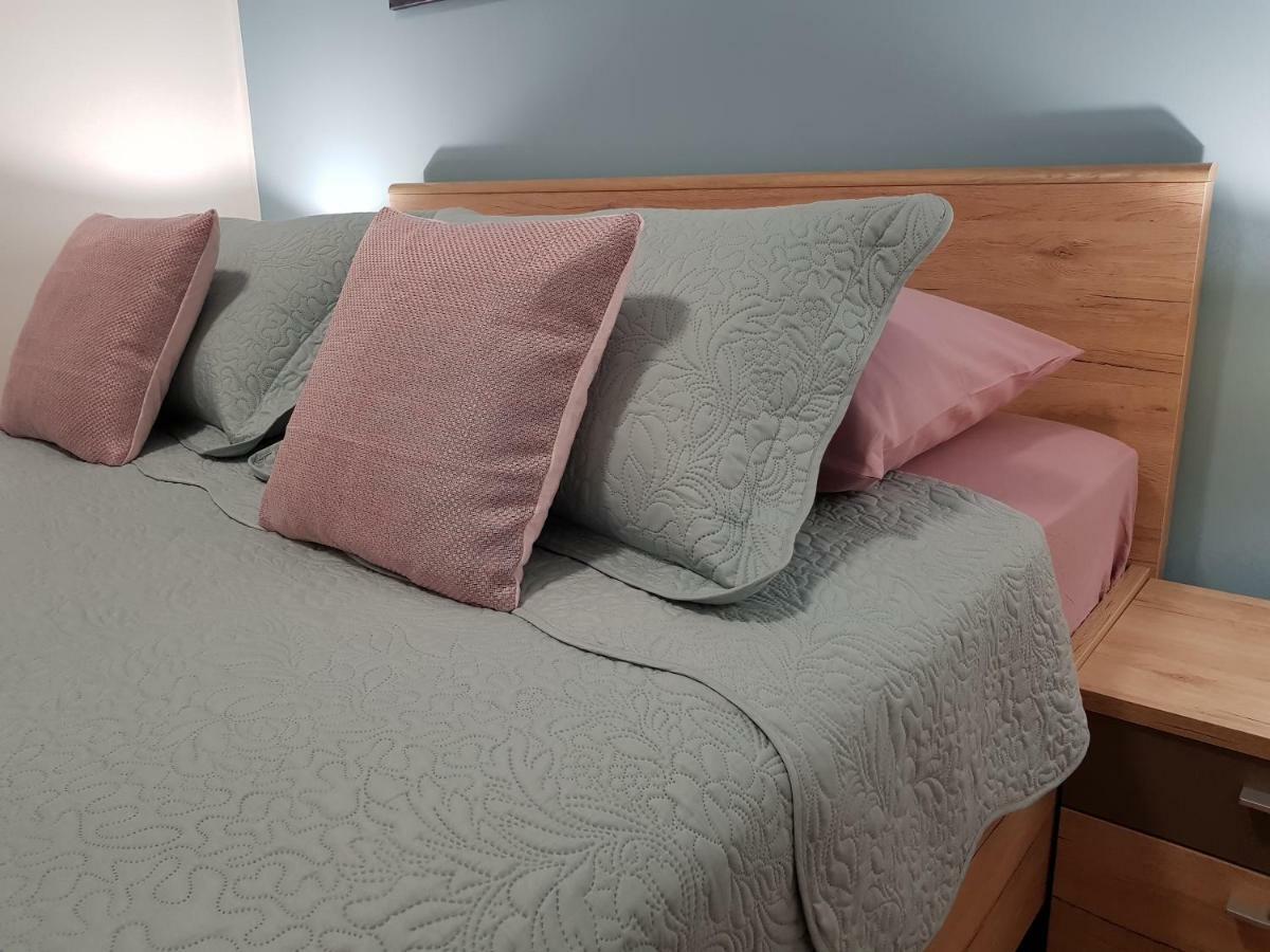 Apartments Eva Црес Экстерьер фото